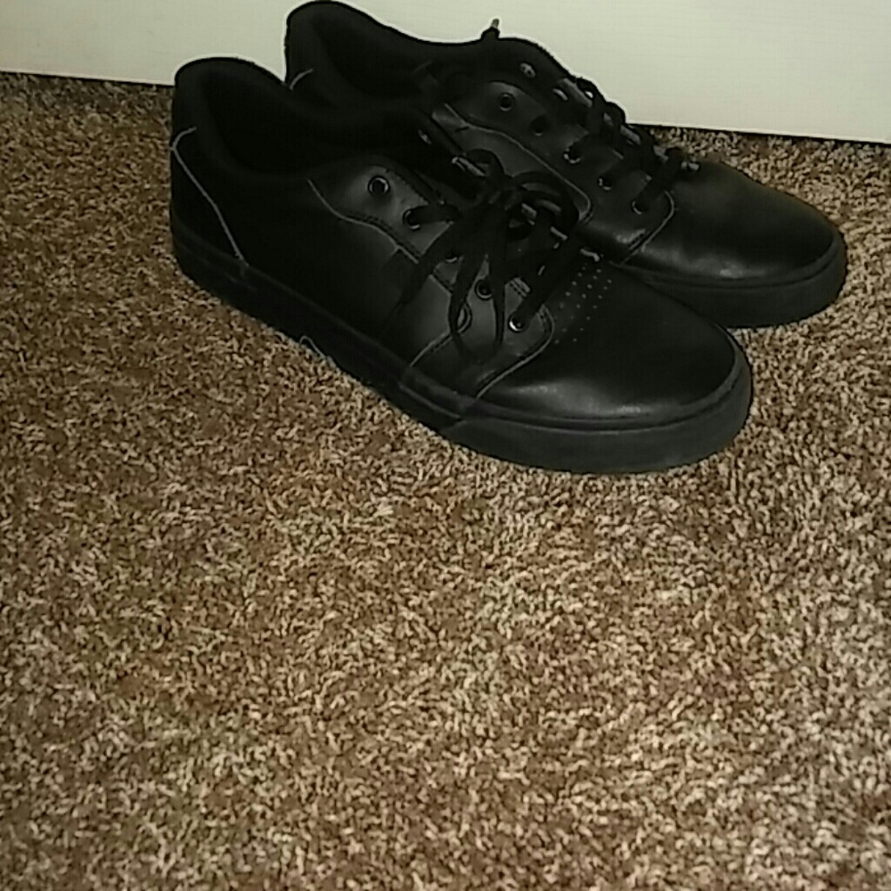 Dc shoes